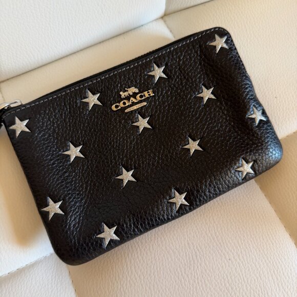 Coach Corner Zip Wristlet With Star Print - Picture 1 of 7